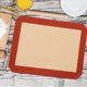 thumbnail image 4 of Esterilla antiadherente para hornear, resistente al calor, de silicona lavable para horno de cocina, 42 x 29,5 cm, 4 of 7