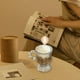 thumbnail image 4 of Vela con aroma a café, elegante, en un recipiente de vidrio con forma de taza, hecha de cera de parafina, con un aroma acogedor a café y leche, ideal para cualquier ocasión., 4 of 7