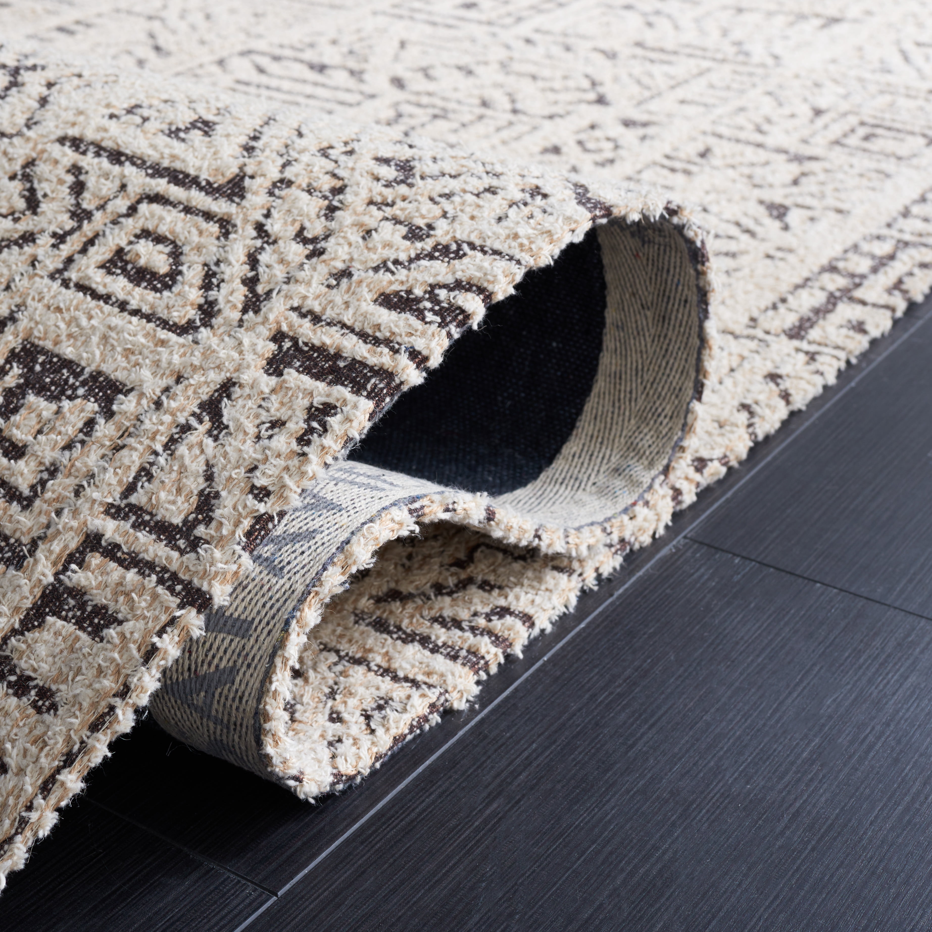 SAFAVIEH Classic Vintage Maria Geometric Area Rug, Natural/Ivory, 6' x 9'