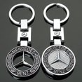 thumbnail image 4 of 2 llaveros con logotipo de coche en 3D de metal cromado de repuesto para coche, compatibles con accesorios Mercedes Benz, regalo familiar para hombres y mujeres, regalos elegantes, 4 of 5