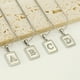 thumbnail image 4 of Cadena de hueso de serpiente de acero inoxidable, collar de 26 letras, colgante de letra mayúscula de concha cuadrada de estilo europeo y americano para mujer ins, 4 of 6
