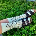 thumbnail image 2 of Chaussettes Motif Plumes de Sock Panda (Adulte Moyen - Pointures Femmes 5-10), 2 of 5