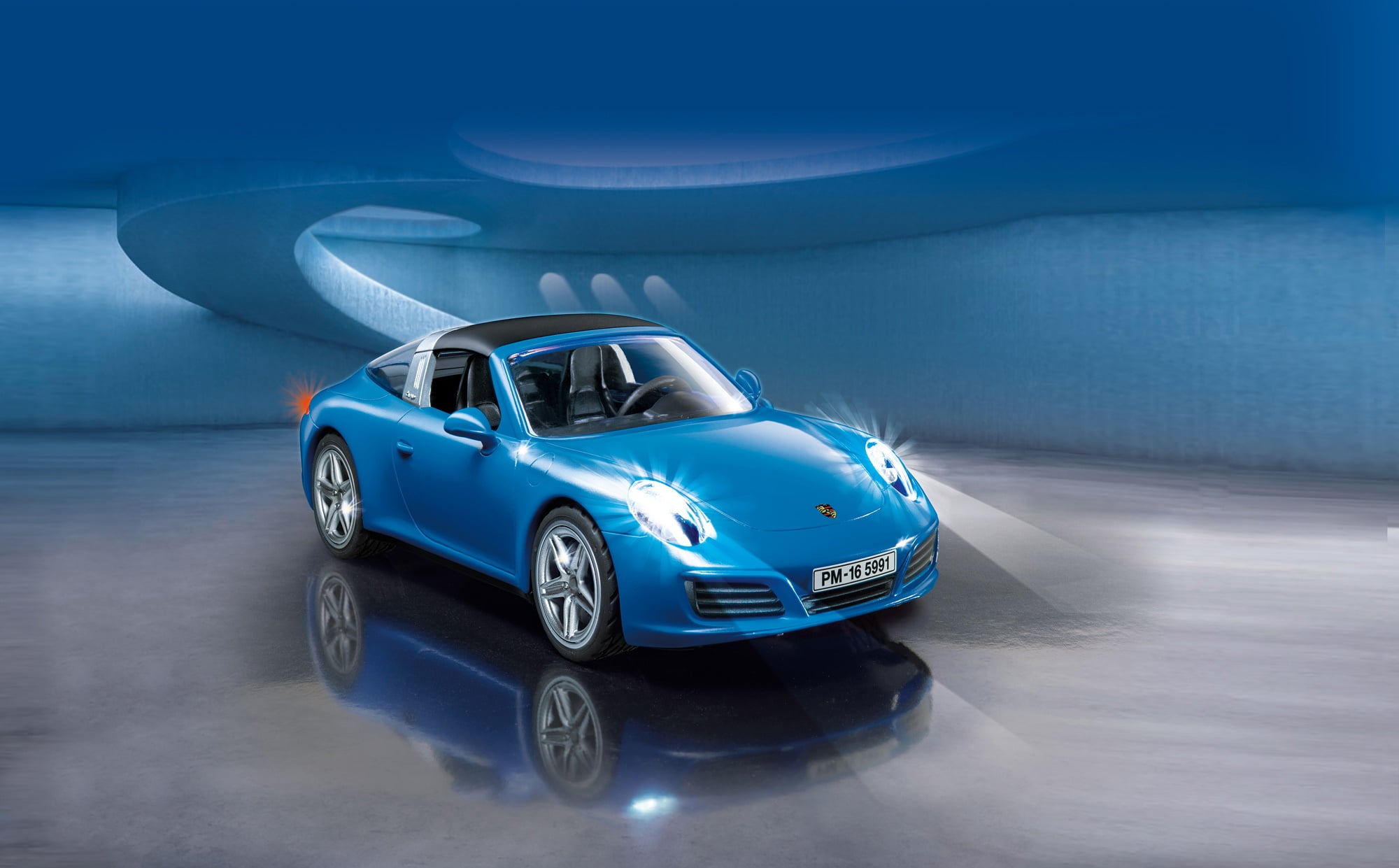 playmobil 5991 porsche 911 targa 4s with lights and showroom