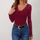 thumbnail image 4 of MHFRRA Camiseta de Manga Larga Ajustada para Mujer con Cuello En V, Diseño de Panel de Encaje, Elegante Ribete Floral, Top Elegante y Cómodo. Rojo, 4 of 5