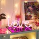 thumbnail image 3 of pieza LED de neón Love con pilas PinkAA - LR6, 3 of 3