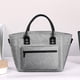 thumbnail image 4 of Bolsa de almuerzo para mujeres/hombres caja de almuerzo aislada grande con correa de hombro ajustable, 4 of 10