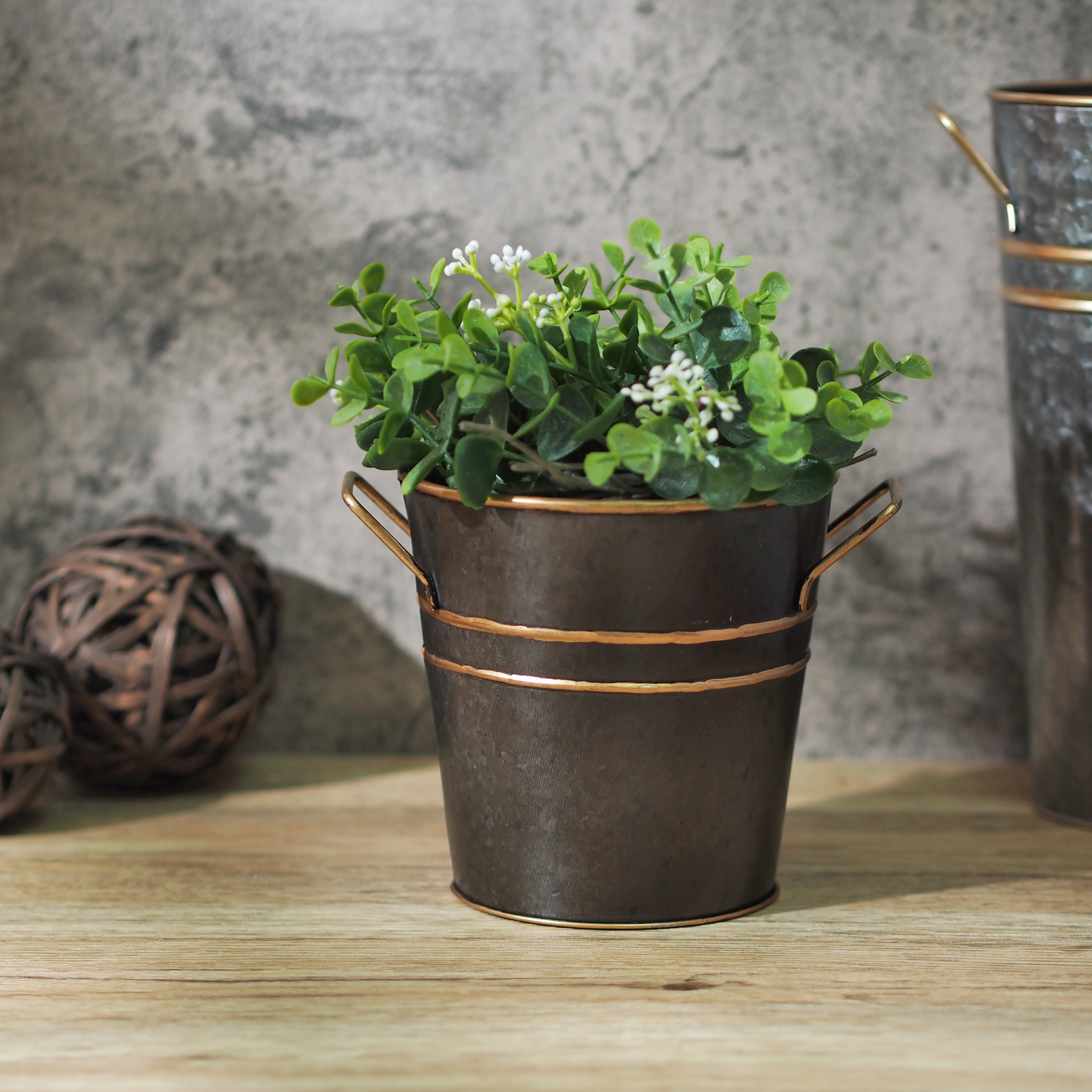 Elegant Expressions by Hosley Metal French Bucket with Handles, 5'', Black Zinc with Gold Trim