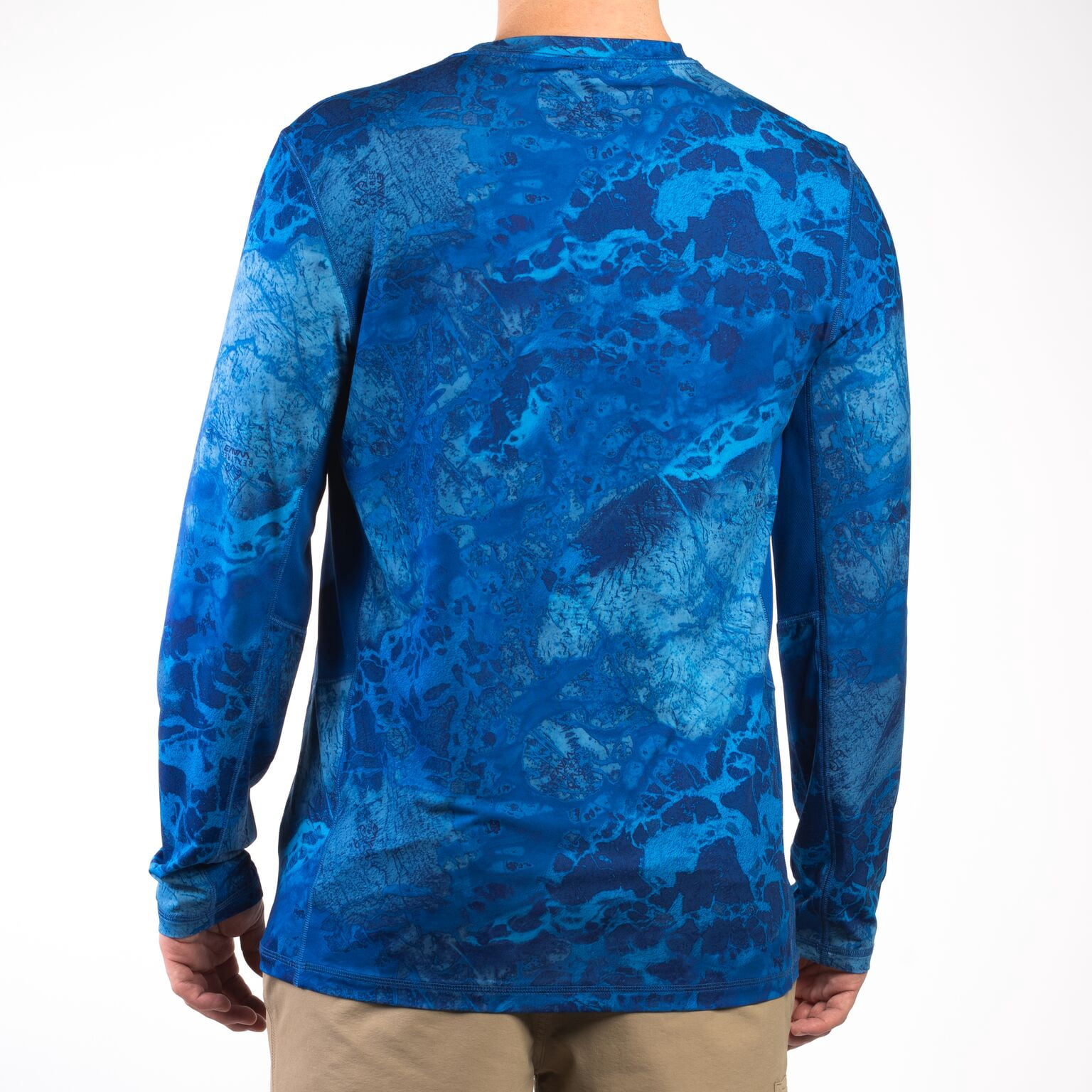 Realtree Wav3 Camo Standard Blue Long Sleeve Performance Fishing Shirt for Men