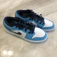 thumbnail image 1 of Size Boys 6Y Women’s 7.5 - Jo r-dan 1 Low UNC 2021 Black/University Blue/White, 1 of 6
