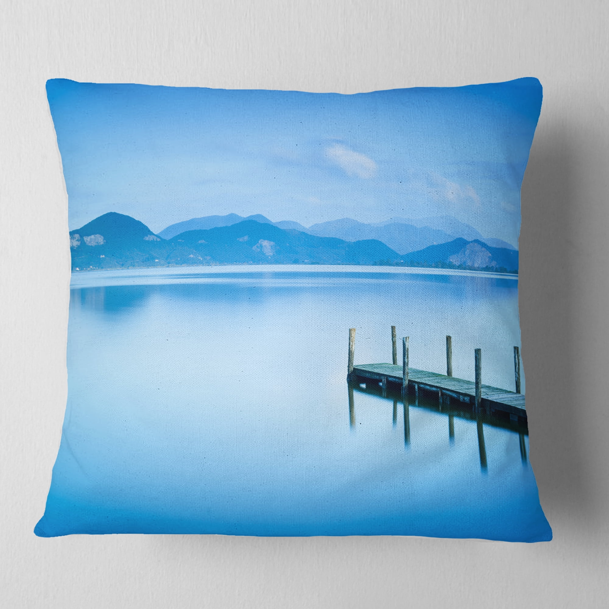 Designart Beautiful Pier in Sea - Seascape Throw Pillow - 18x18
