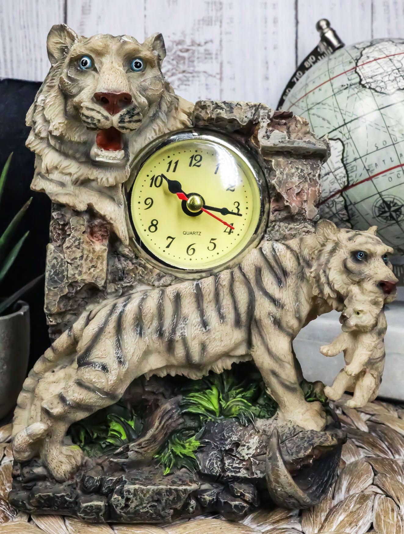 Jungle Rainforest Apex Predator White Tiger And Cub Family Table Clock