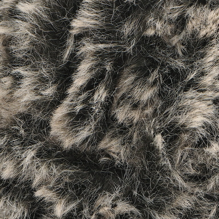 NICEEC 2 Skeins Super Soft Fur Yarn Chunky Fluffy Faux Fur Yarn Eyelash  Yarn for Crochet Knit-Total Length 2×32m(2×35yds,50g×2)-Light Sakura Pink