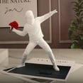 thumbnail image 1 of Banksy Estatua de lanzamiento de flores de resina, pequeño adorno artístico, accesorios de regalo, estatuilla coleccionable, sala de estar, dormitorio, oficina, decoración del hogar, regalo para novio, 1 of 5