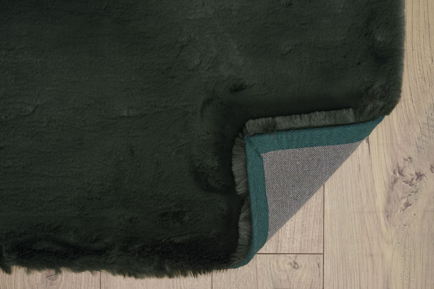 Maven Faux Rabbit Dark Green 3 ft. x 5 ft. Accent Rug