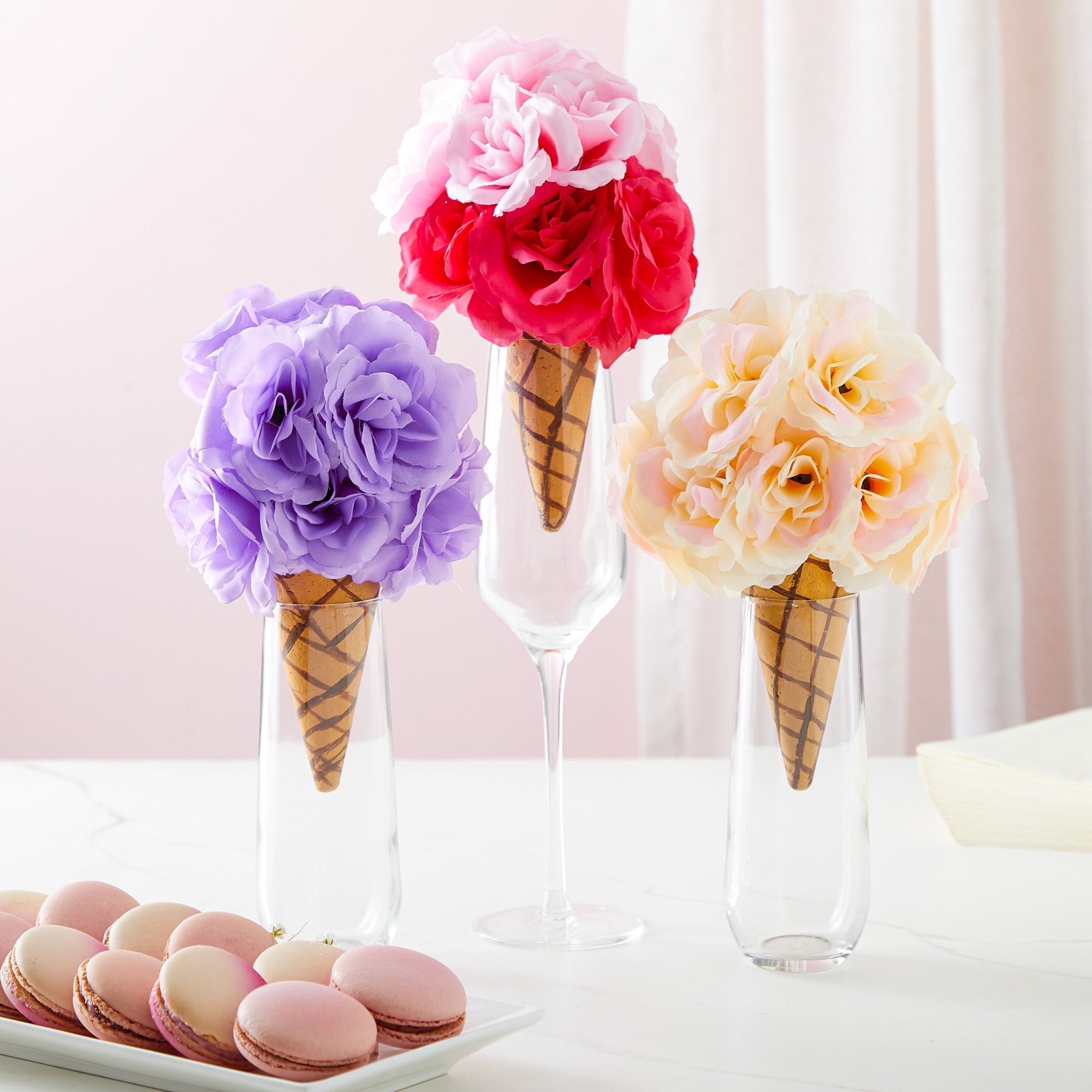 Happyyami 1PCS/ 34. 5 * 19. 5CM Foam Cones Craft Styrofoam Cone Shaped  Crafts DIY White Crafts Cake Towers Table Centerpiece Flower Arrangement  Props Accessories for Children Christmas Party : : Home &  Kitchen