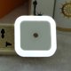 thumbnail image 5 of Lámpara De Noche Cuadrada Con Sensor Inteligente, Luz De Pasillo, Lámpara De Noche De Inducción Corporal, Luz De Escritorio De Plástico, Lámpara De Sueño Blanca, Alimentada Por Enchufe Para Habitación Minnieouse HA027049-02, 5 of 5