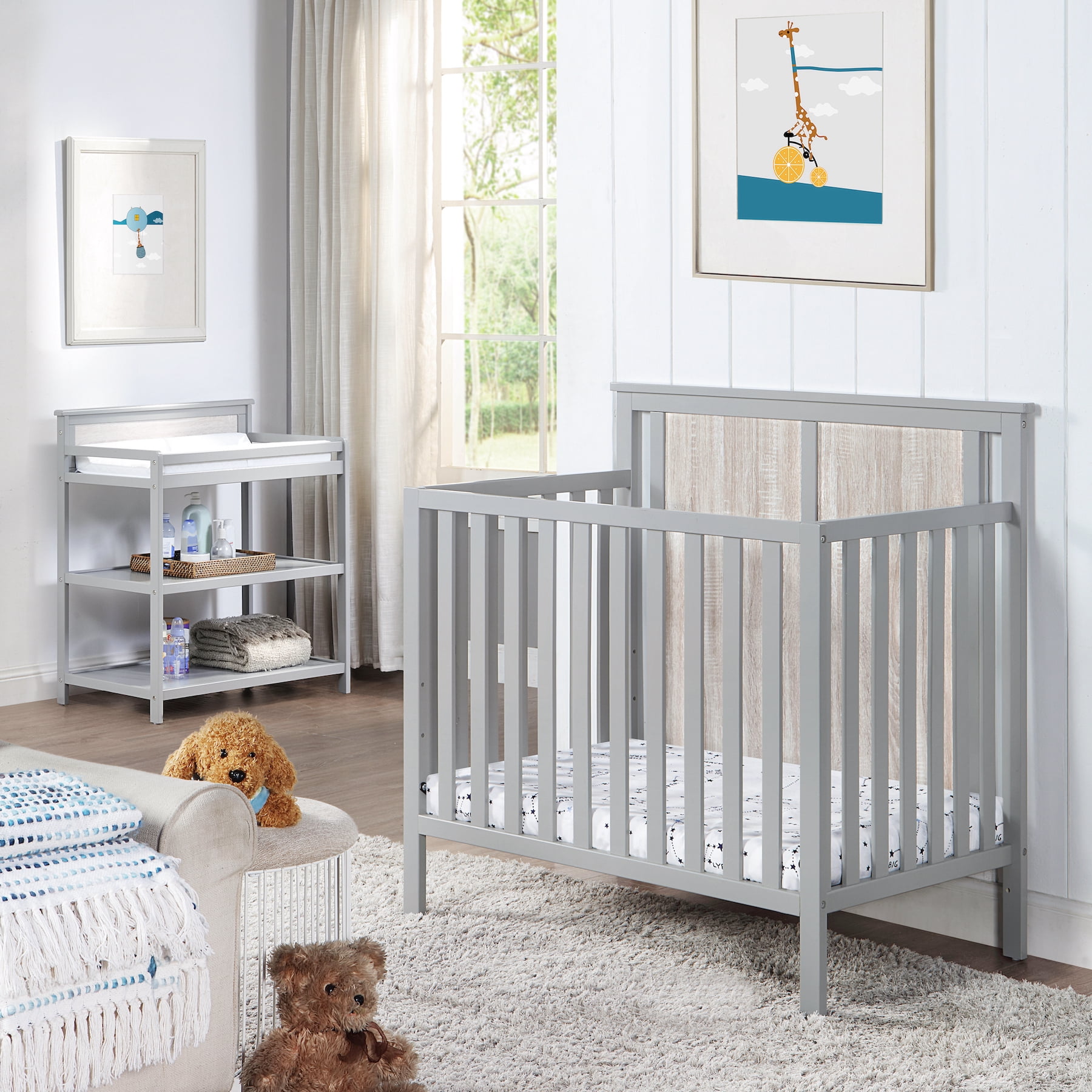 Suite Bebe Connelly 3in1 Convertible Mini Crib with Mattress Pad