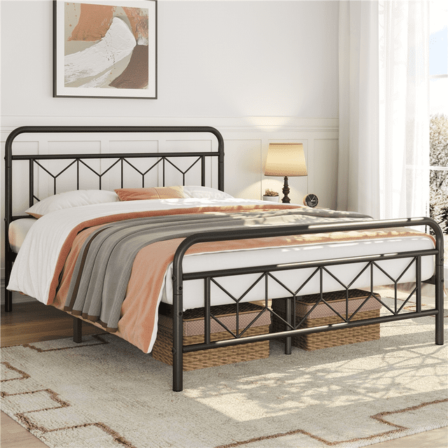 Yaheetech Vintage Metal Platform Bed with Diamond Pattern Headboard, Queen, Black