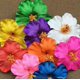 thumbnail image 3 of Accesorio para el cabello con flores de Isabella ZHAOCHENG color blanco playa, 3 of 3