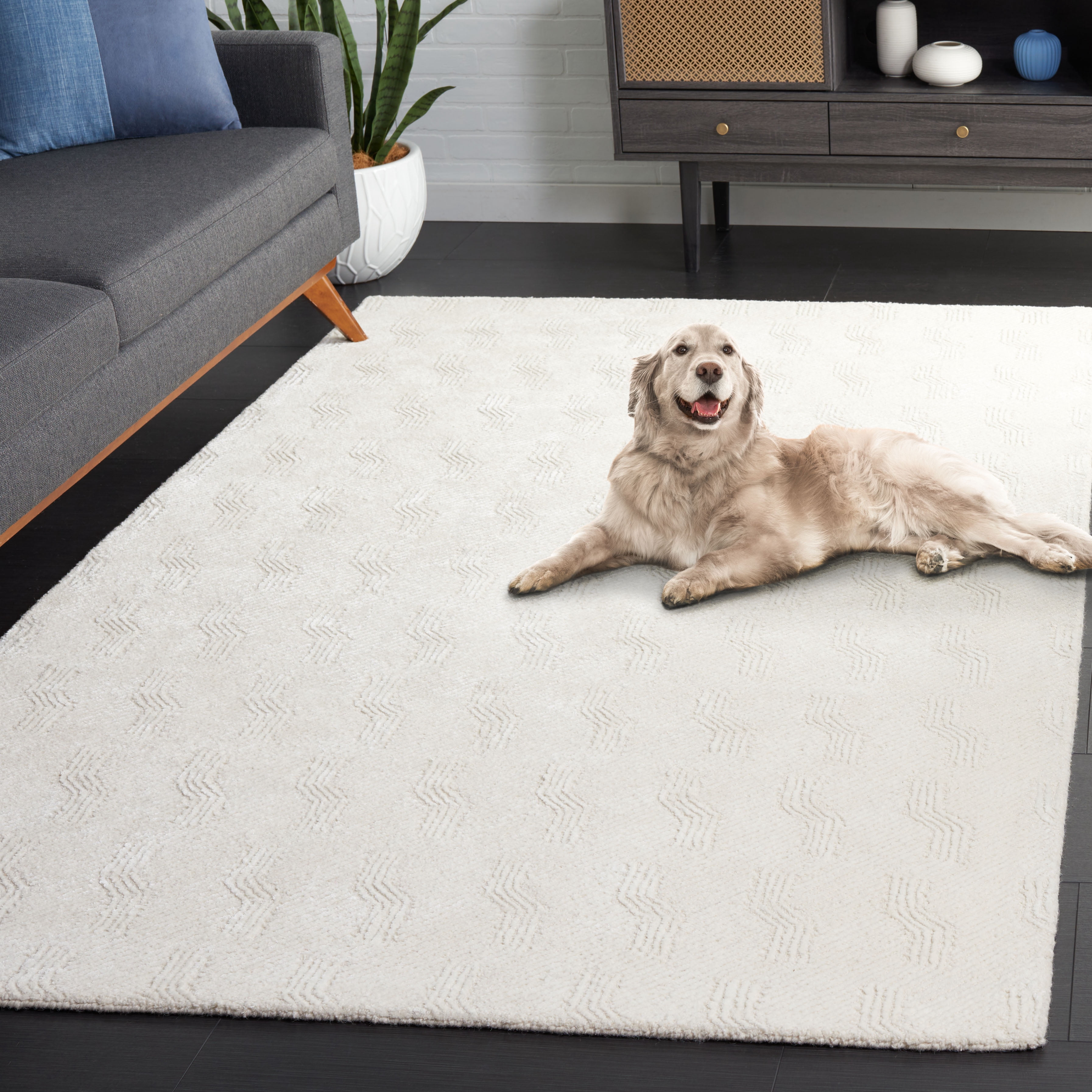 SAFAVIEH Glamour Jonette Geometric Area Rug, Ivory, 5' x 8'