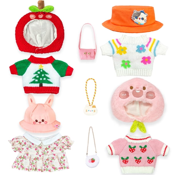 Set Navideño/Festivo de Ropa para Peluche de Capibara 26.5 cm (10.4"), 11 Piezas con Sombreros y Suéteres/Vestido + Mini Bolsas, Ideal para Regalo y Fotos de Temporada (No Incluye Peluche)