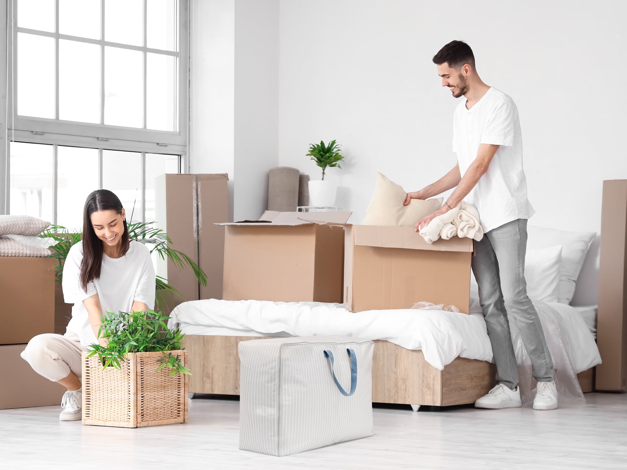 Unique Bargains 1Pack Clothes Storage Moving Bags for Closet Organizers White 28.5x12x21in