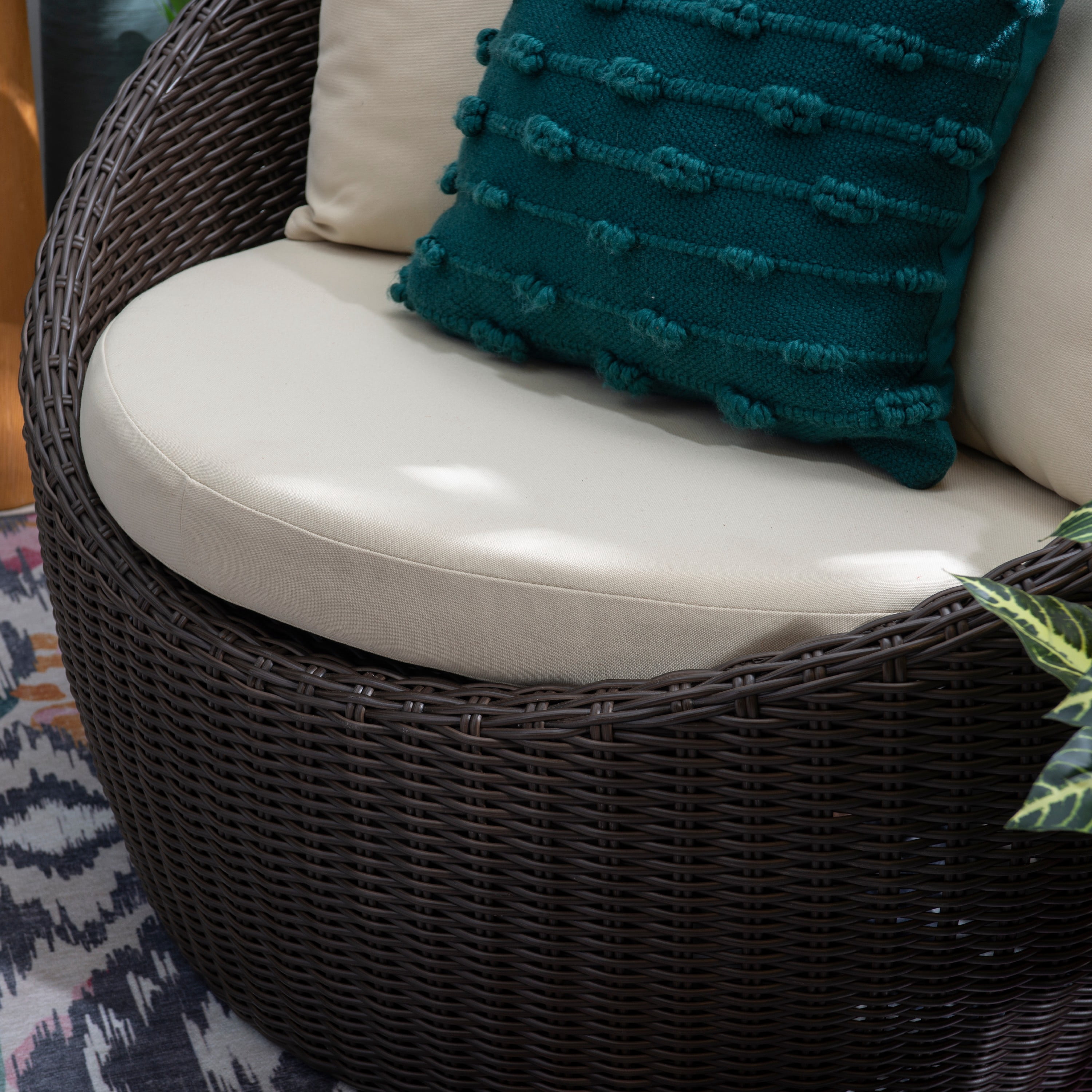 Linon Rocco Wicker Outdoor Loung Chair with Cushion and Pilllows, Dark Brown/Off-White