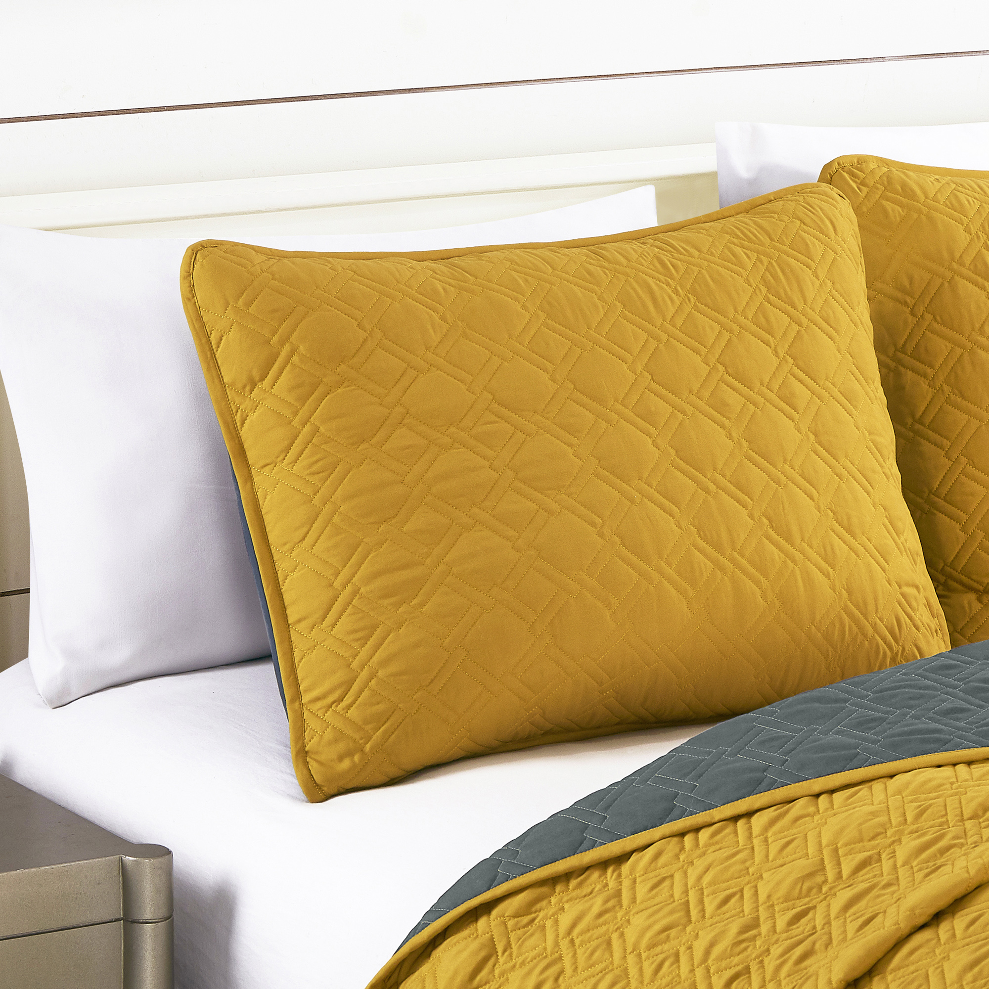 Evjk 3-Piece Decorative Lightweight Bedspread Set – Breathable, Microfiber with Soft Solid, King