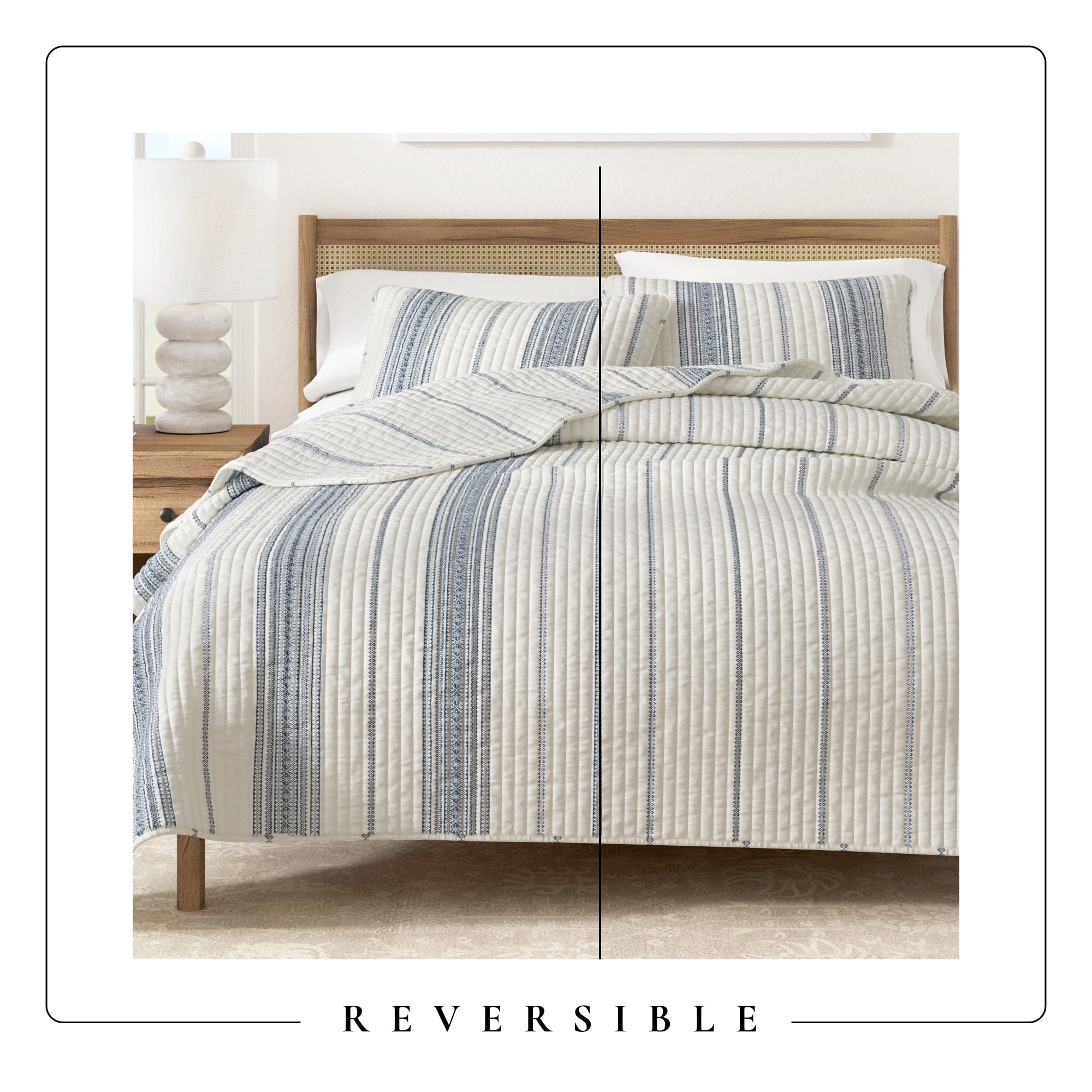 Striped Quilt Set - Lightweight, Soft, All-Season - 3-Piece Reversible Farmhouse Bedding Set (King / California King, Cream / Navy)