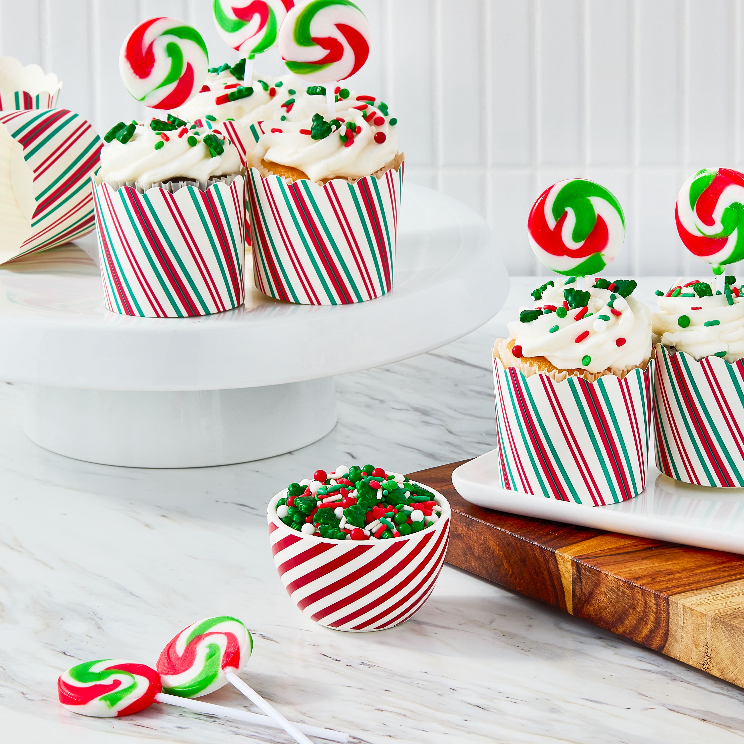 Great Value Holiday Cupcake Decor Kit, 8.08 oz, 12 Count