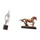 thumbnail image 5 of Estatua de arte abstracto, escultura moderna de caballo en resina, figura coleccionable, adorno animal en miniatura con líneas suaves y detalles reali, 5 of 8