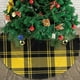 thumbnail image 3 of Falda para árbol de Navidad a cuadros escoceses negros y amarillos, suave y divertida, decoración navideña de granja con cuello para árbol de Navidad de 48", 3 of 4
