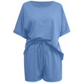 thumbnail image 4 of Conjunto de camiseta con mangas murciélago y pantalones cortos con cordón para mujer: diseño moderno, cintura ajustable, tejido suave, versátil para la playa o para estar por casa, 4 of 6