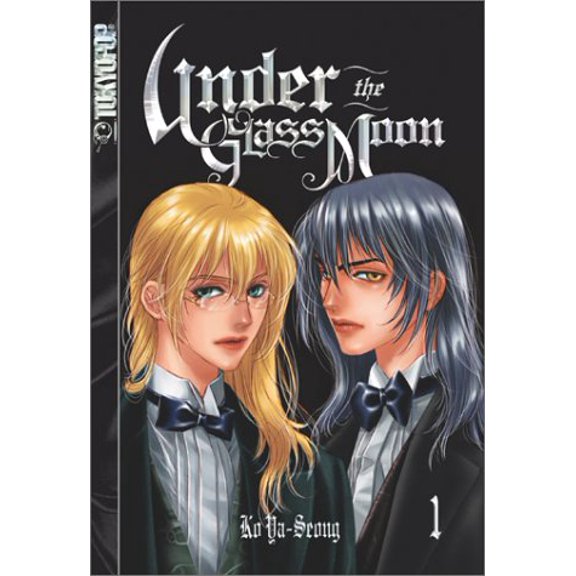 Pre-Owned Under the Glass Moon, Vol. 1 (Paperback) 1591822408 9781591822400