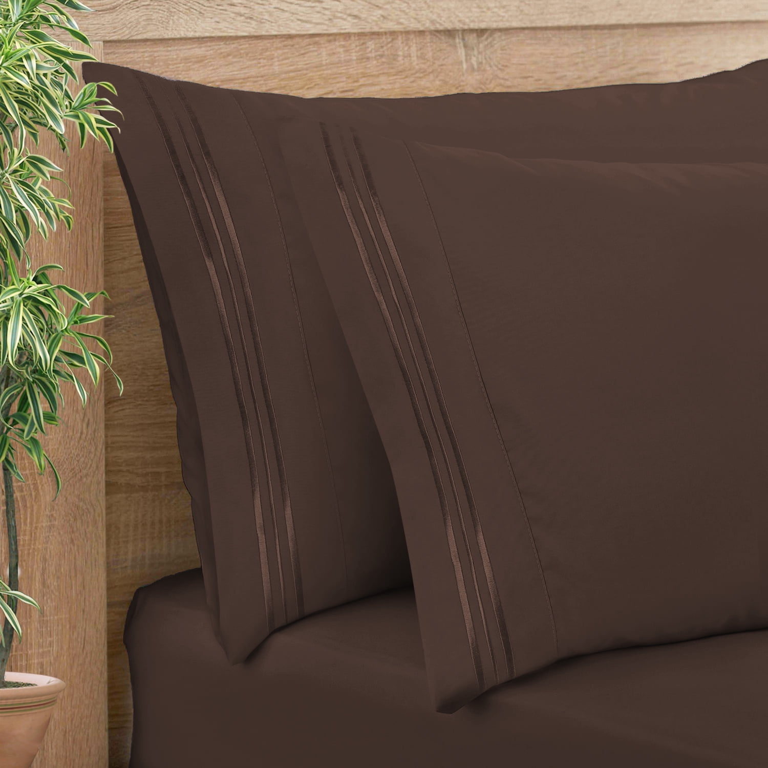 Clara Clark Pillow Cases Premier 1800 Microfiber Collection 2 Piece Pillowcase Set, Standard Size, Chocolate Brown