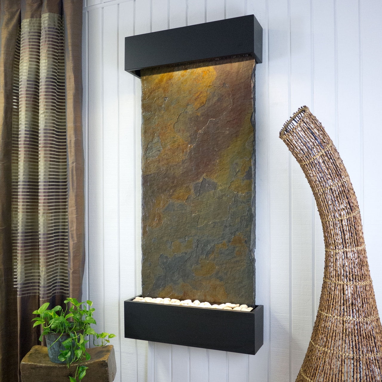 BluWorld Classic Quarry Vertical Indoor Wall Fountain Raja Slate