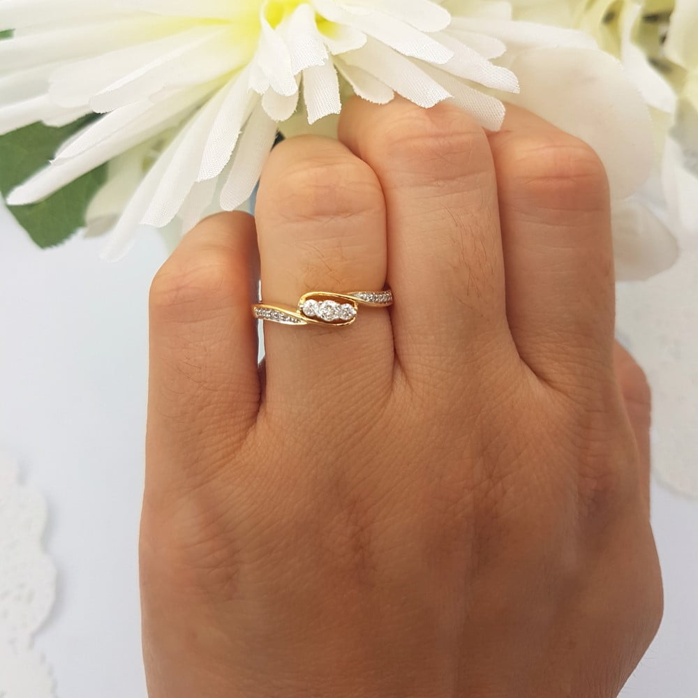 ctw Sterling Silver Dazzlingrock Collection 0.25 Carat Round Diamond Ladies Bridal Promise Ring Set Matching Band 1//4 CT