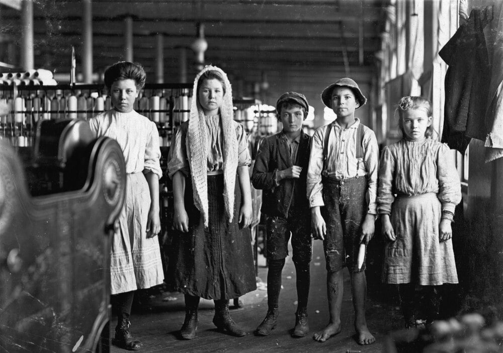 Hine Child Labor, 1908. /Nyoung Spinners And Doffers At The Lancaster