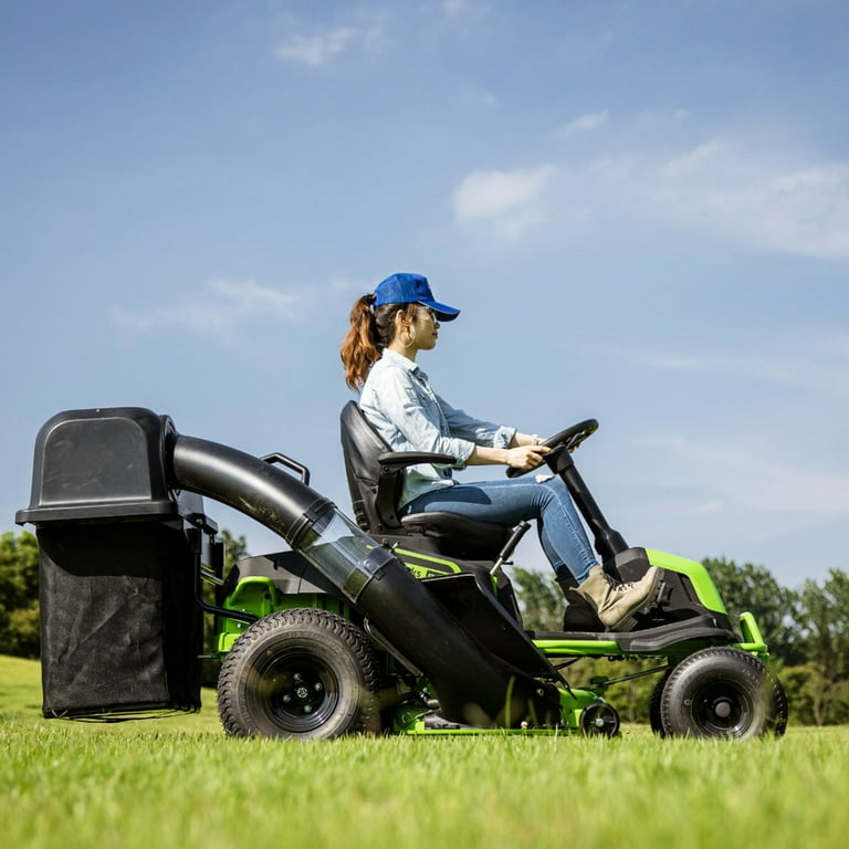 Riding Lawn Bagging Leaves With Lawn Mower Greenworks 42