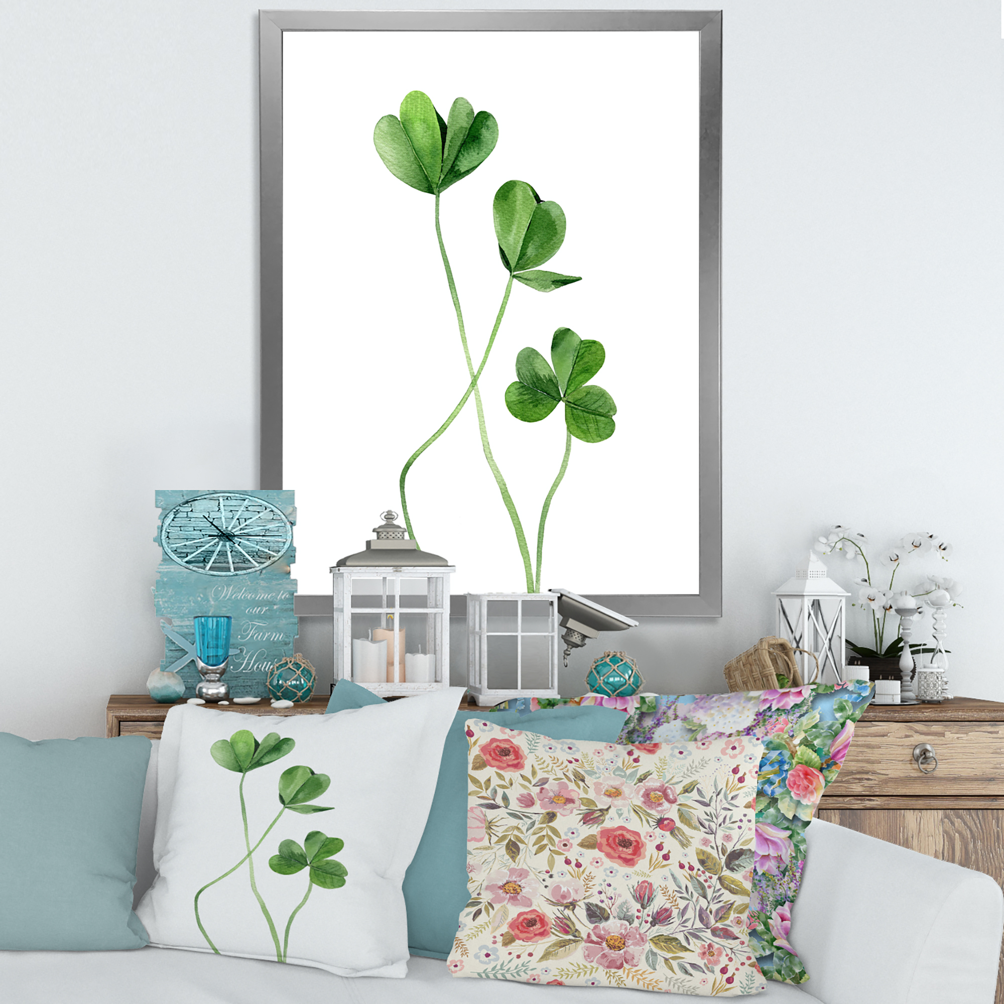 Designart 'Field Green Plant Detail Clover' Farmhouse Framed Art Print