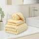 thumbnail image 4 of Set de toallas de rayas de terciopelo caramelo | Toalla de baño de poliéster suave y mullida 70x140 cm Toalla facial 35x75 cm Toalla para el pelo 25x60 cm | Absorbente resistente a arrugas | Set, 4 of 6
