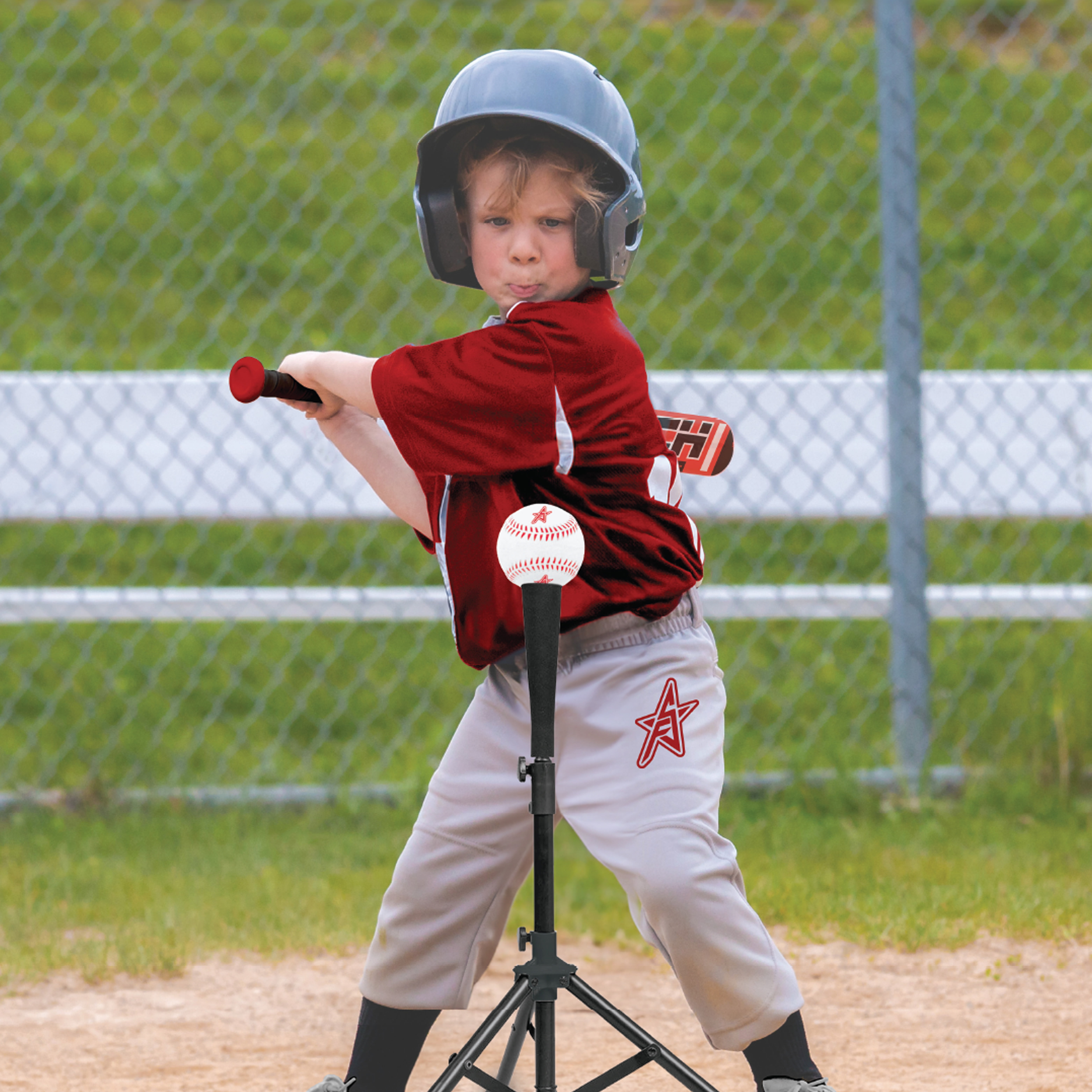 Future Stars balle de tee-ball / baseball en caoutchouc PlaySafe - Blanc avec impression de coutures rouges - 3 pouces de diamètre et 9 pouces de circonférence - Intérieur/Extérieur - Noyau en caoutch Jouez en toute sécurité