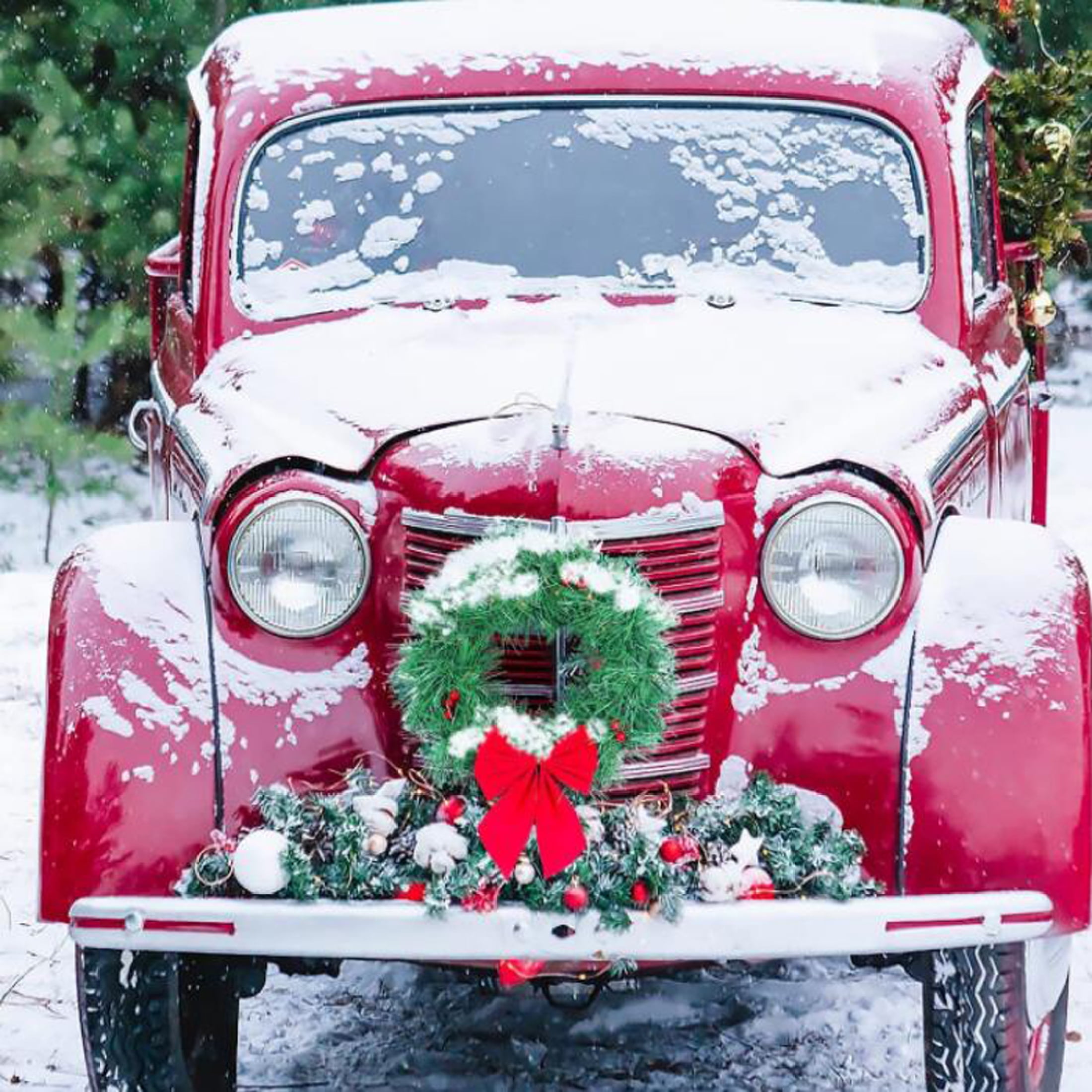 Christmas wreath car accessory for women, car decoration - Inspire