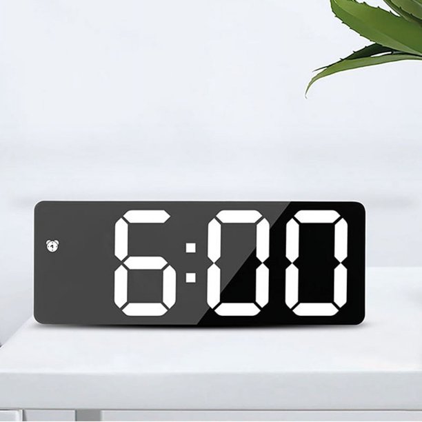 Oria Reloj despertador digital, pantalla LED grande con repetición, puertos de carga USB, 3 brillo ajustable adecuado para dormitorio, oficina, negro