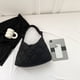 thumbnail image 2 of Bolso de mano acolchado para mujer Bolso acolchado con forma de nube suave Bolso bandolera (Negro), 2 of 8