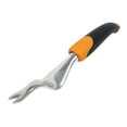 thumbnail image 5 of Fiskars Ergo Weeder Garden Tool with Aluminum Head and Ergonomic Handle, 5 of 6