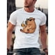 thumbnail image 1 of Camiseta con estampado de capibara verde oliva para hombre: informal y cómoda, resistente a las arrugas, lavable a máquina, corte holgado con cuello redondo, perfecta para el verano., 1 of 5