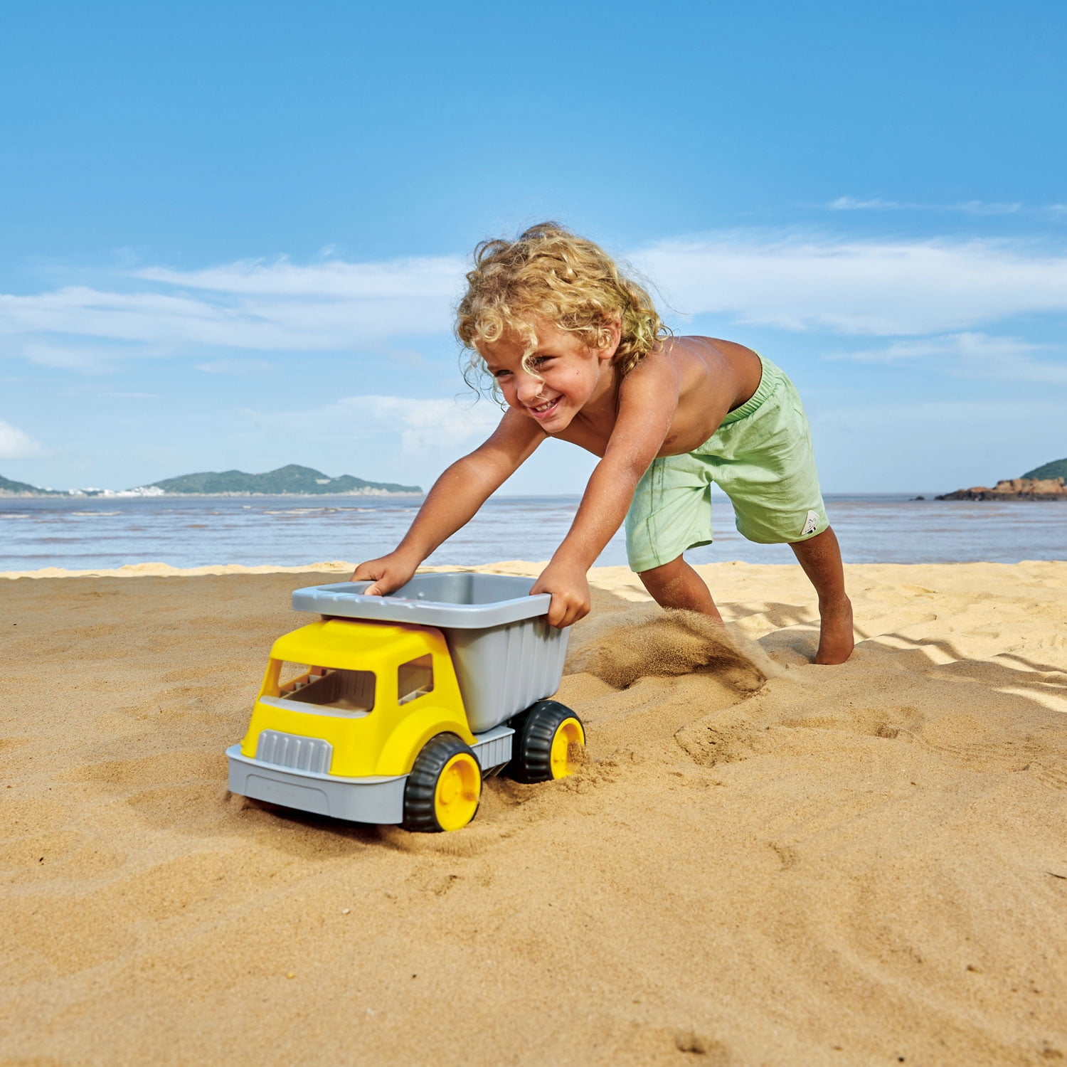 Hape dumper truck on sale