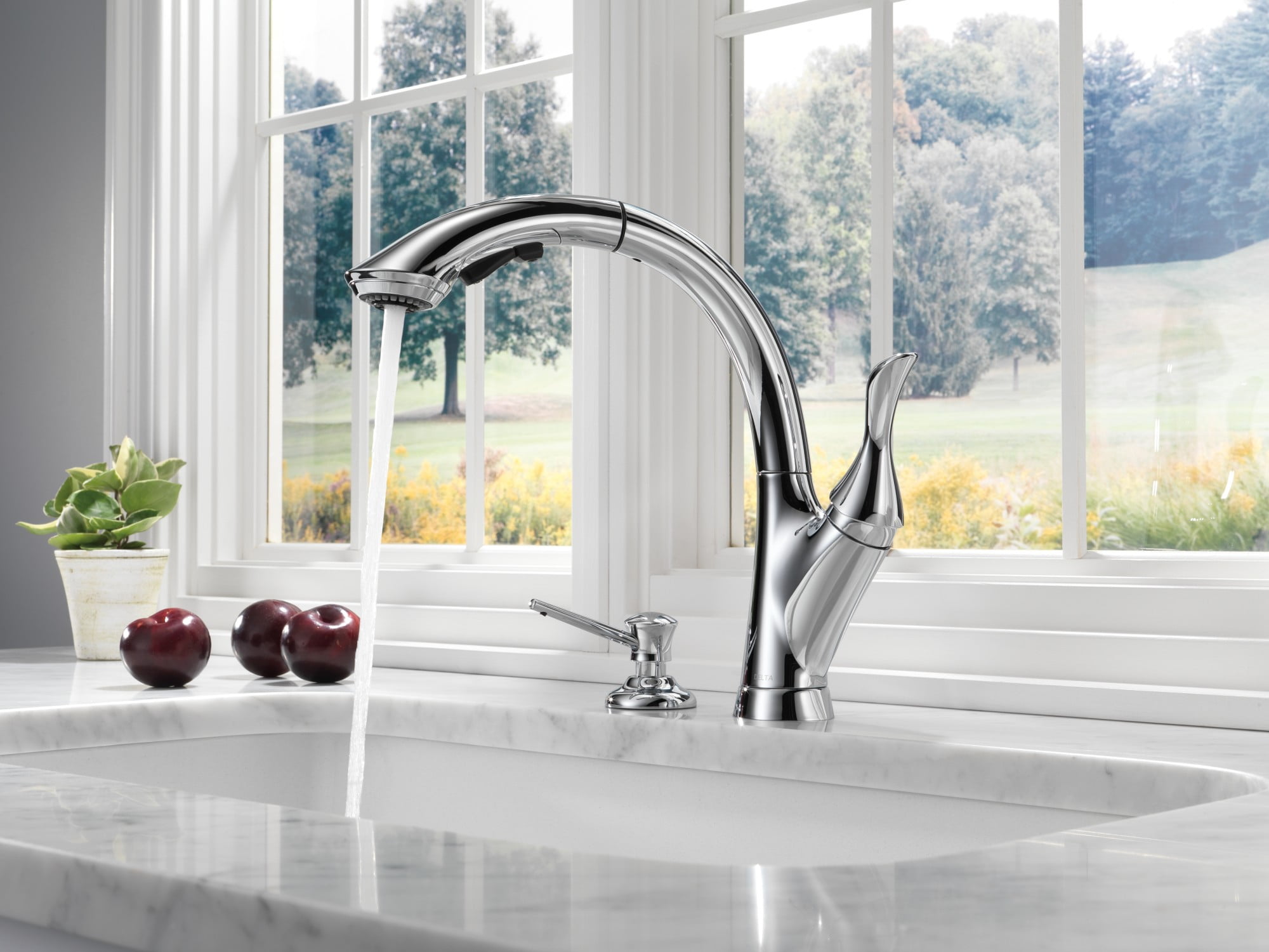 Delta RP1002 Soap / Lotion Dispenser, Chrome