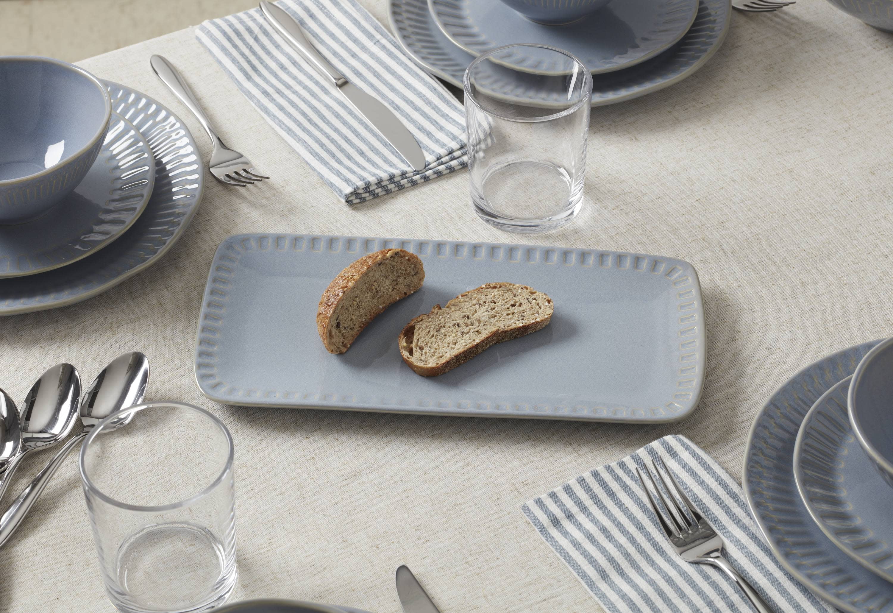 Oneida Entertain Artisanal Stripe Blue Stoneware Hors d'Oeuvres Serving Tray